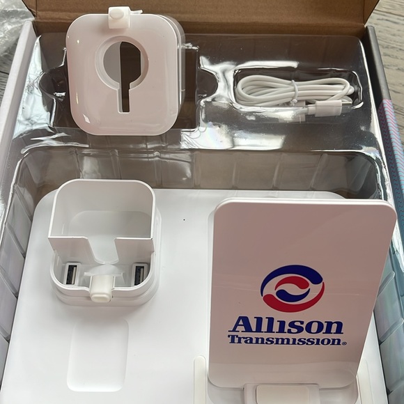 DOCKSY Apple DockStation-White-3x Charge- Phone 📱 Wireless Earbuds, Smart Watch - Picture 8 of 11